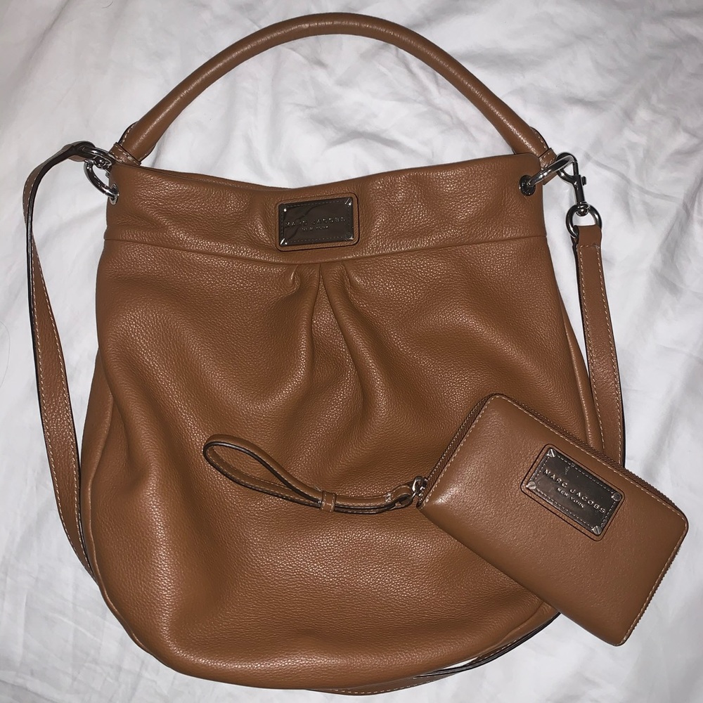 Marc Jacob Medium Hobo Purse w/ Wallet